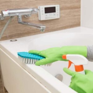 Deep Cleaning (3 Bathrooms)