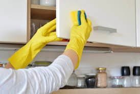🧼 Complete Kitchen Cleaning (Including Cabinet Interiors) - Image 4